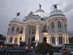 Lâu Đài Tráng Lệ Với Cửa Nhôm PMI Nhập Khẩu PressMetal 61 IMG 20181223 172959